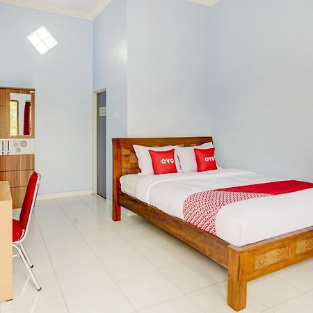 OYO 3982 Azka Homestay Syariah Bandar Lampung Bagian luar foto