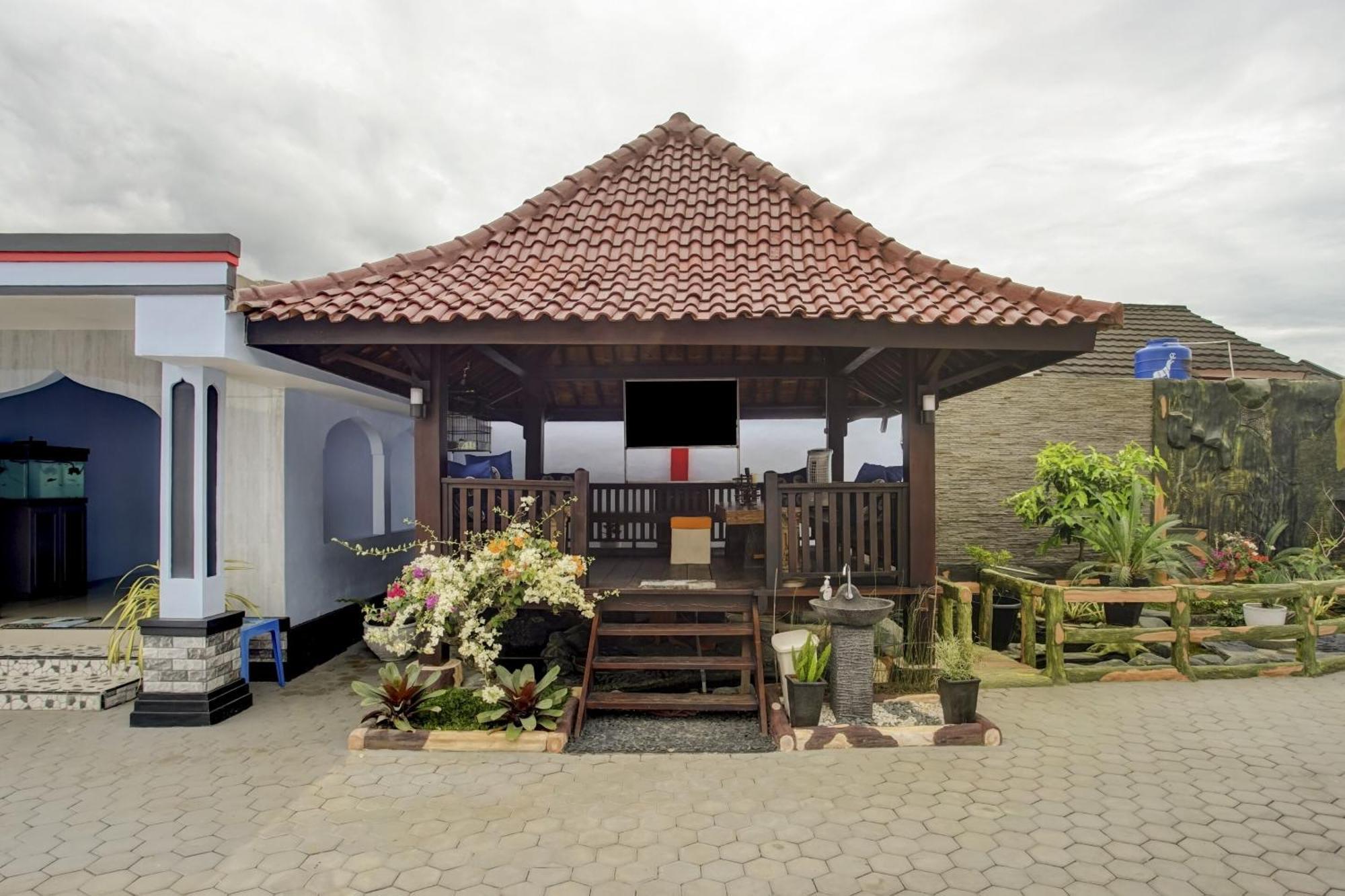 OYO 3982 Azka Homestay Syariah Bandar Lampung Bagian luar foto